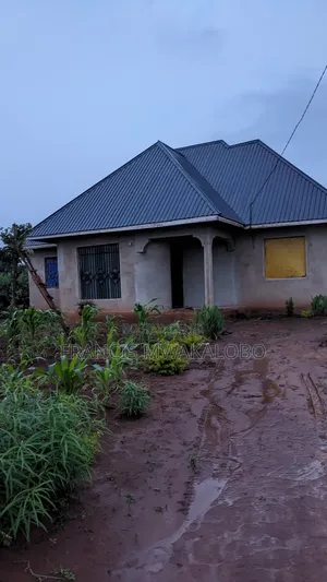 3bdrm House in Dalali Francis, Kingolwira for sale