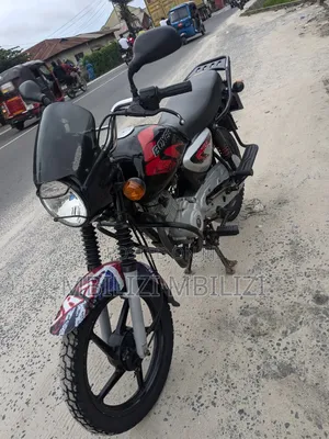 Bajaj Boxer X125 2025 Black