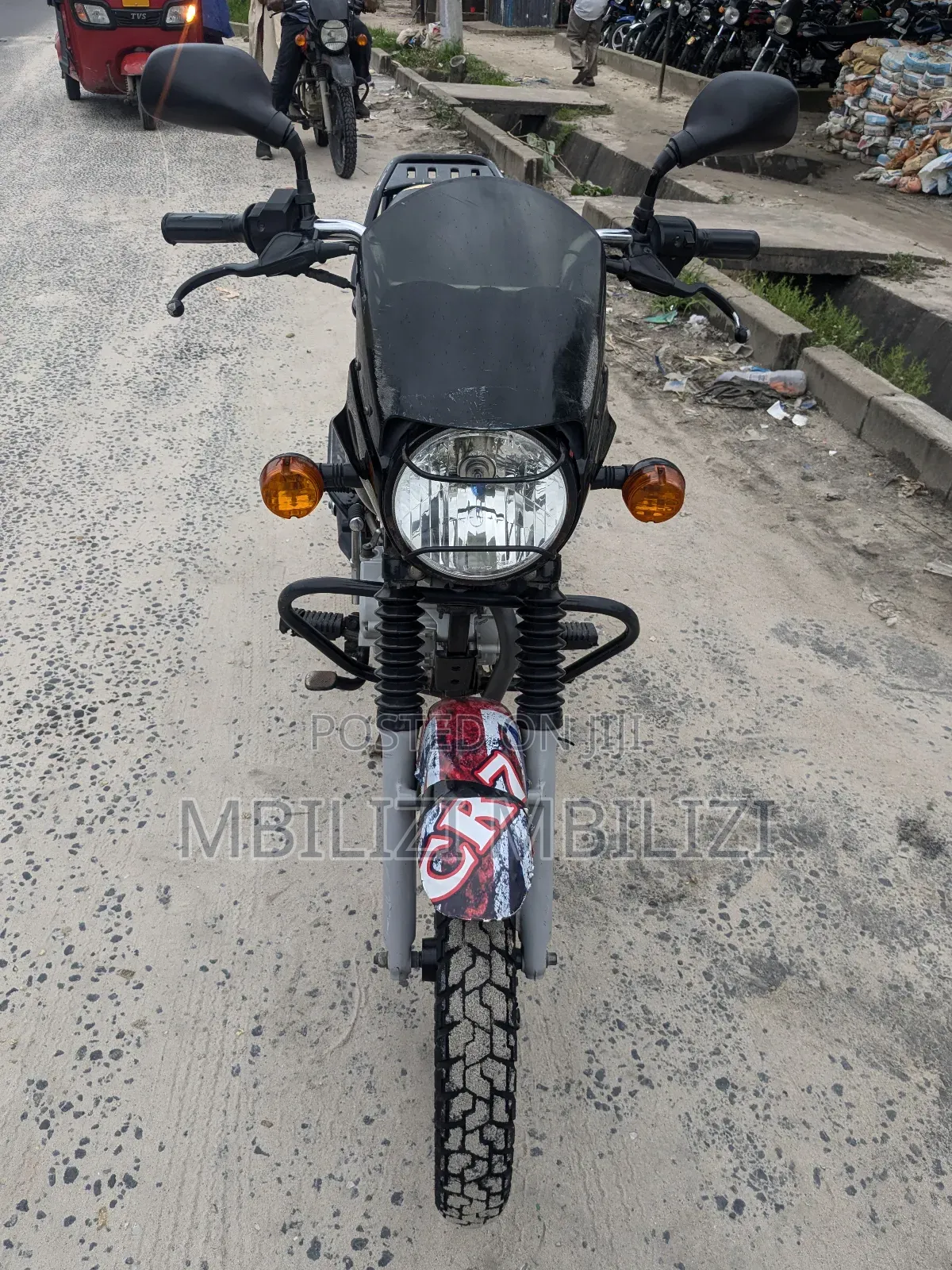 Bajaj Boxer X125 2025 Black