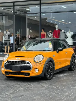 Mini Cooper 2017 Orange