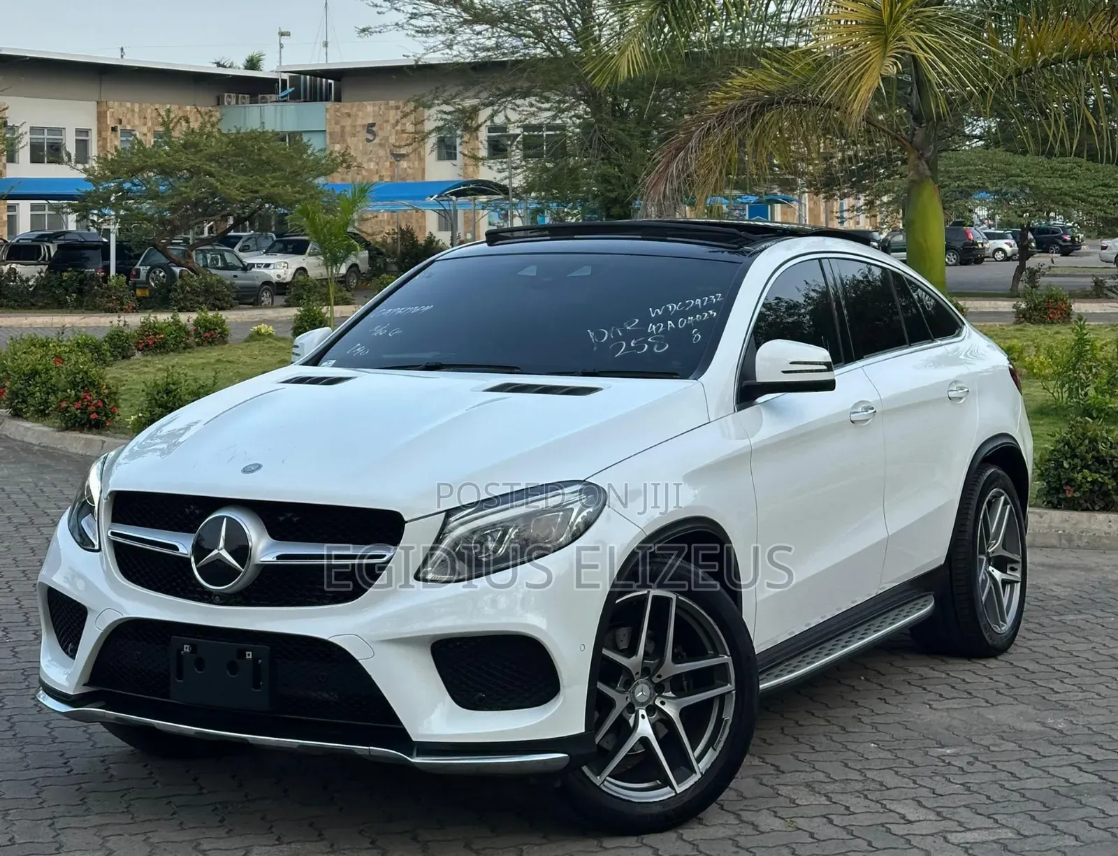 Mercedes-Benz GLE-Class 2016 White