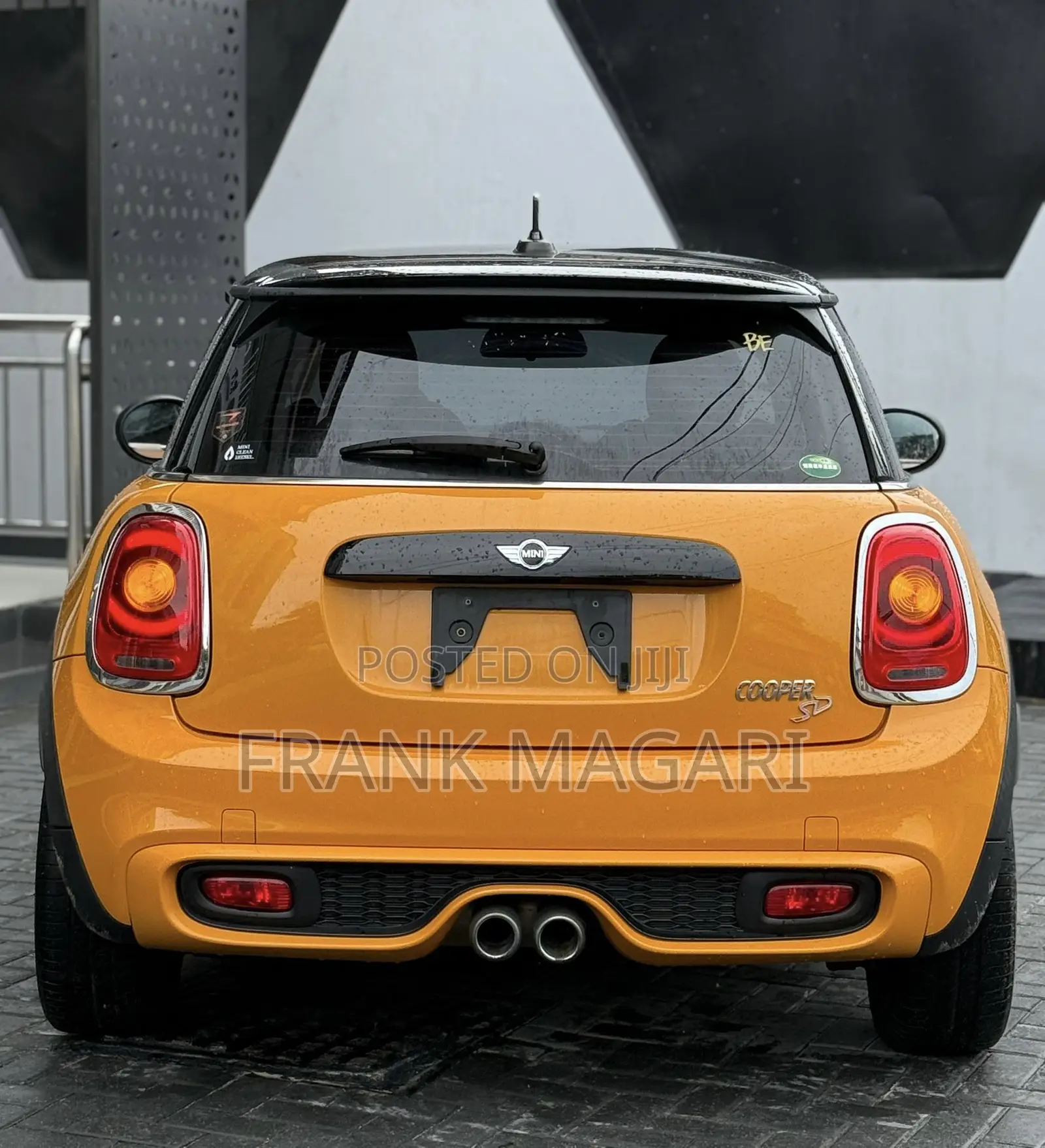 Mini Cooper 2017 Yellow