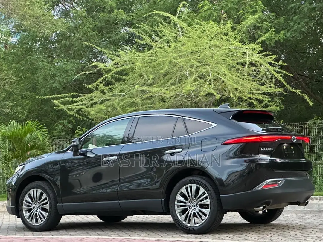 Toyota Harrier Hybrid Z 2021 Matt Black