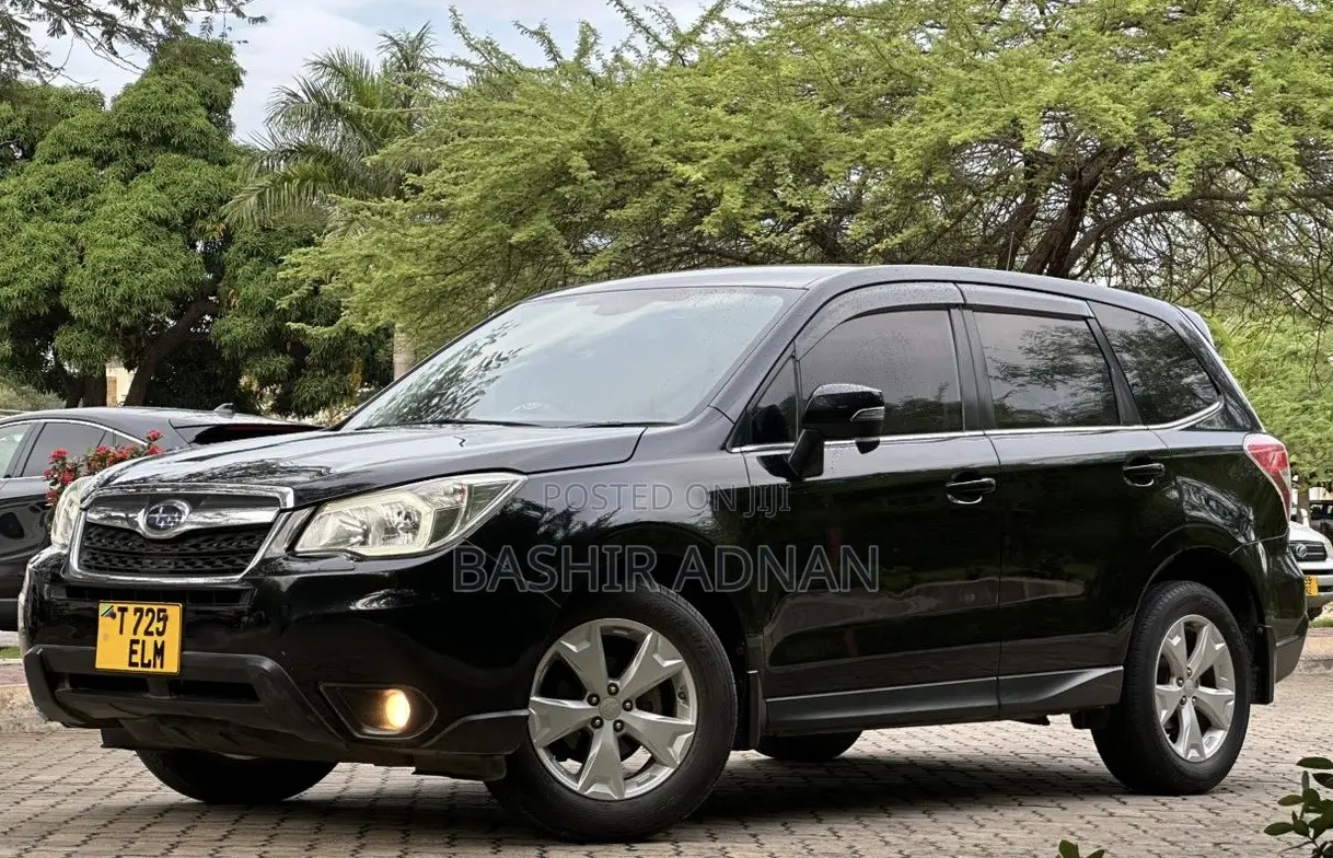 Subaru Forester SV Premium 2014 Black