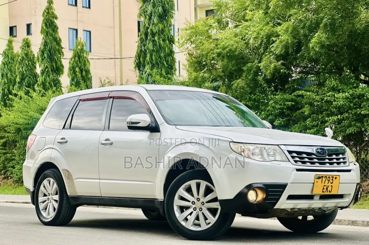 Subaru Forester 2010 White