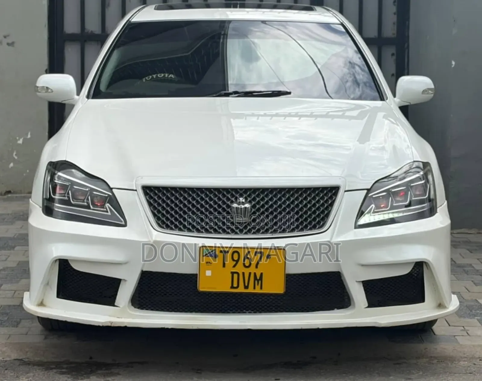 Toyota Crown Royale 2005 White