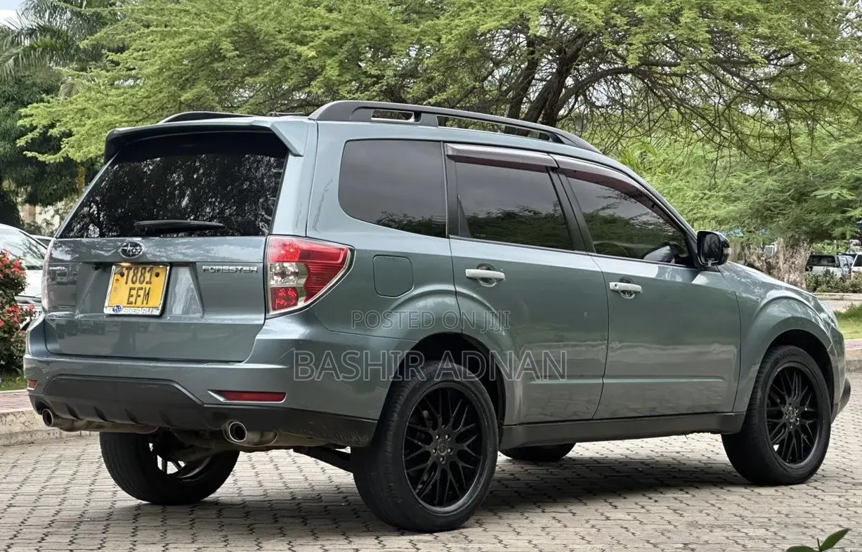 Subaru Forester 2012 Teal