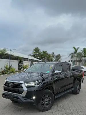 Toyota Hilux Revo Double Cab Deisel 2.4 RWD 2022 Black