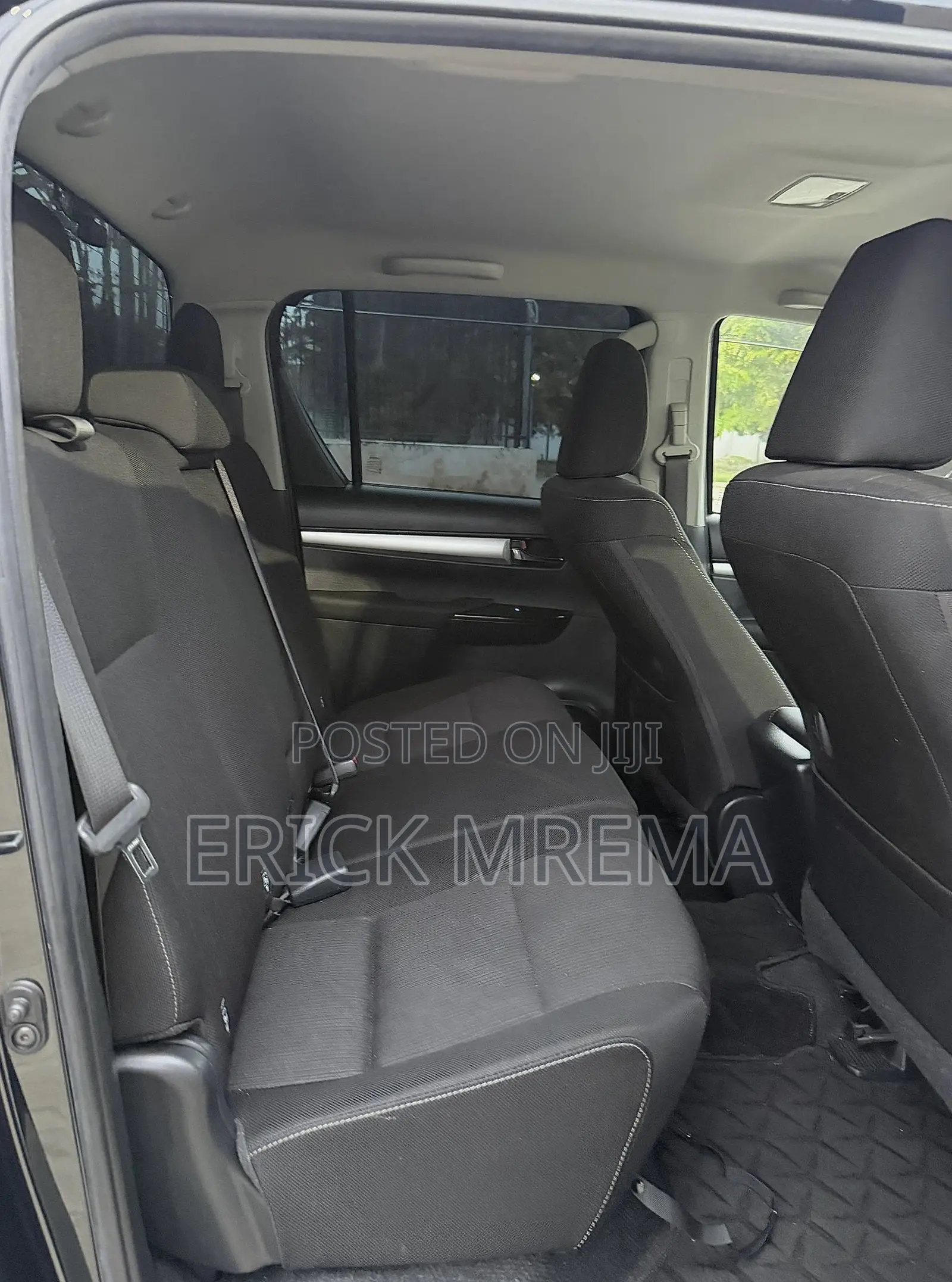 Toyota Hilux Revo Double Cab Deisel 2.4 AWD 2022 Black
