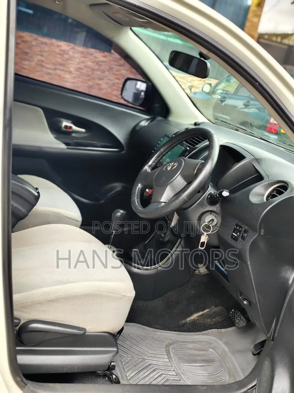 Toyota IST 2007 White