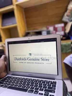 Laptop Apple MacBook Air 2017 8GB Intel Core i5 SSD 128GB