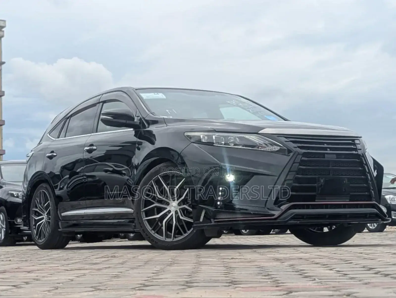 Toyota Harrier 2.0 4WD 2014 Black