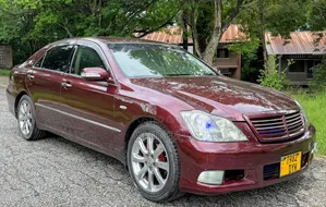 Toyota Crown 2006 Red