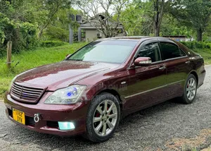 Toyota Crown 2006 Red