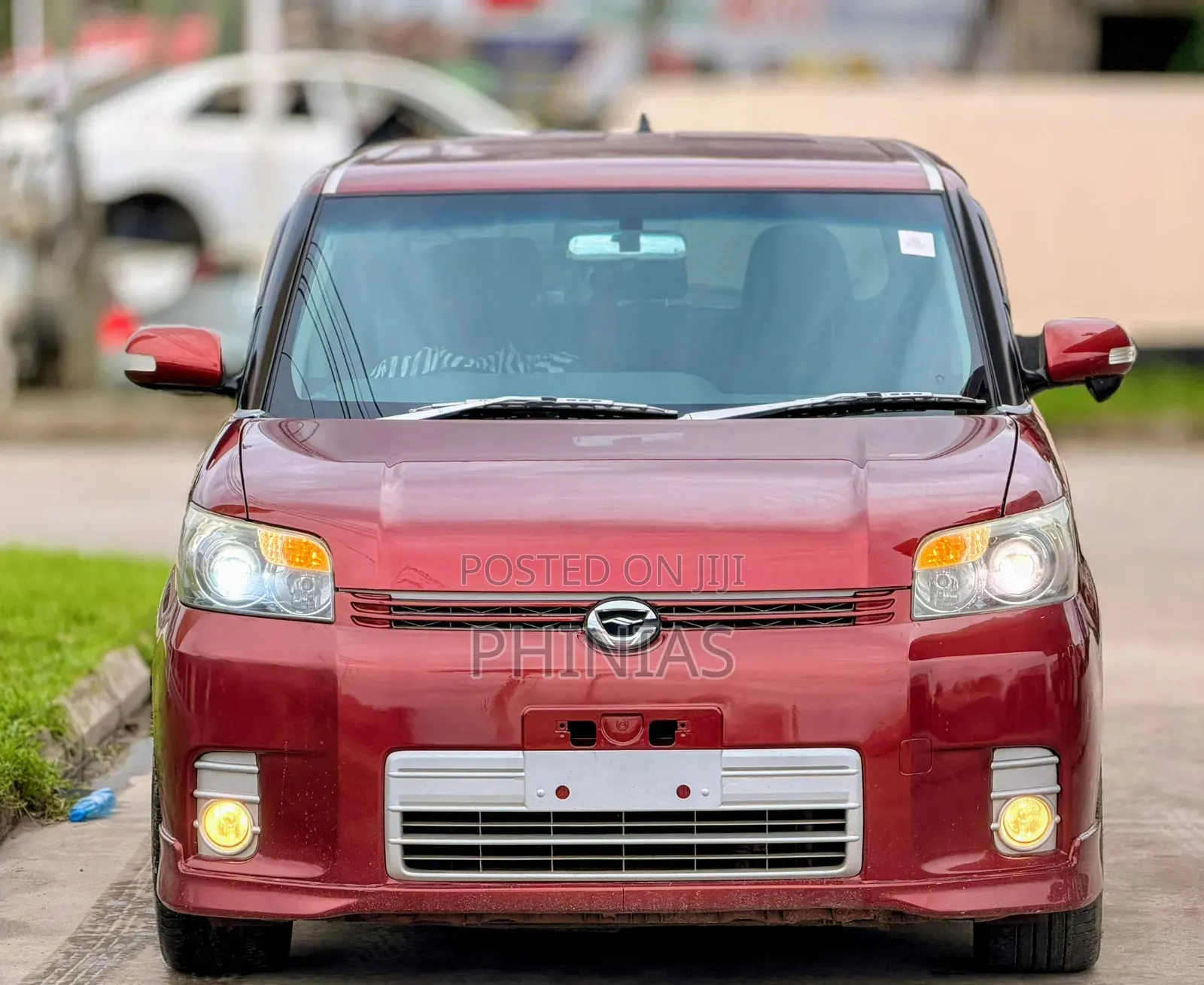 Toyota Corolla Rumion 2010 Red