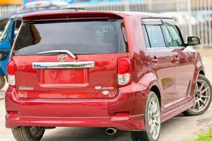 Toyota Corolla Rumion 2010 Red