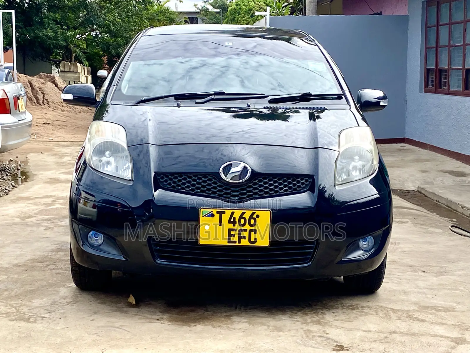 Toyota Vitz 2003 Black