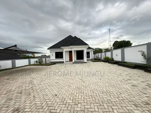 4bdrm House in Goba for sale