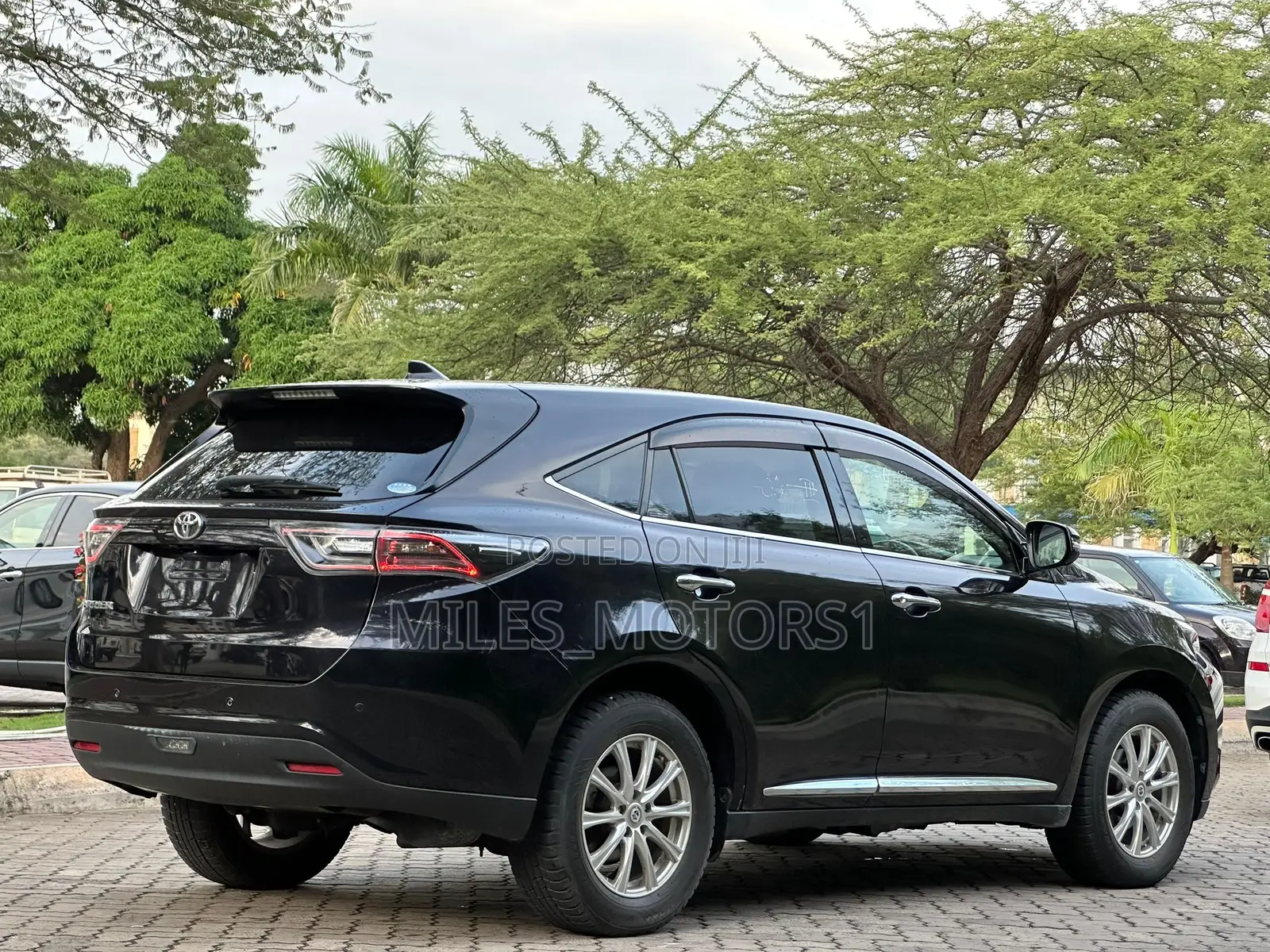 Toyota Harrier 2014 Black