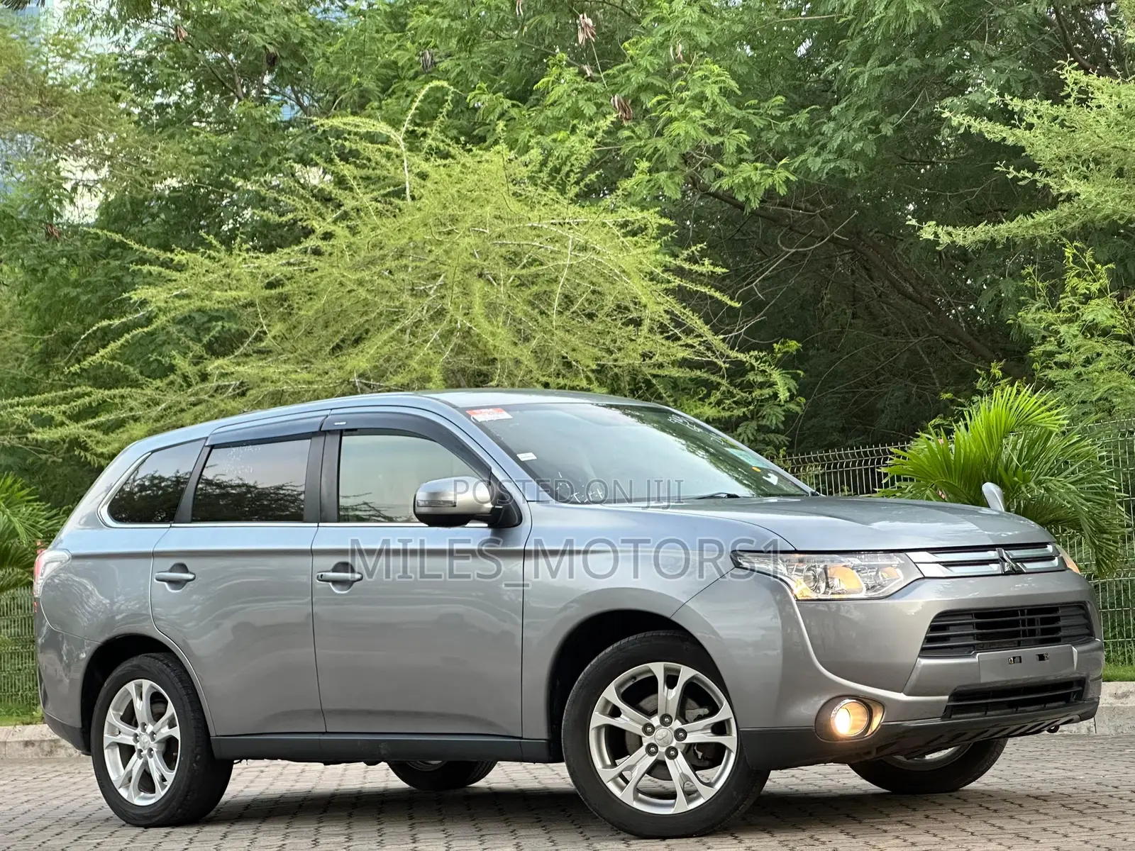 Mitsubishi Outlander 2014 Gray