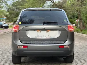 Mitsubishi Outlander 2014 Gray