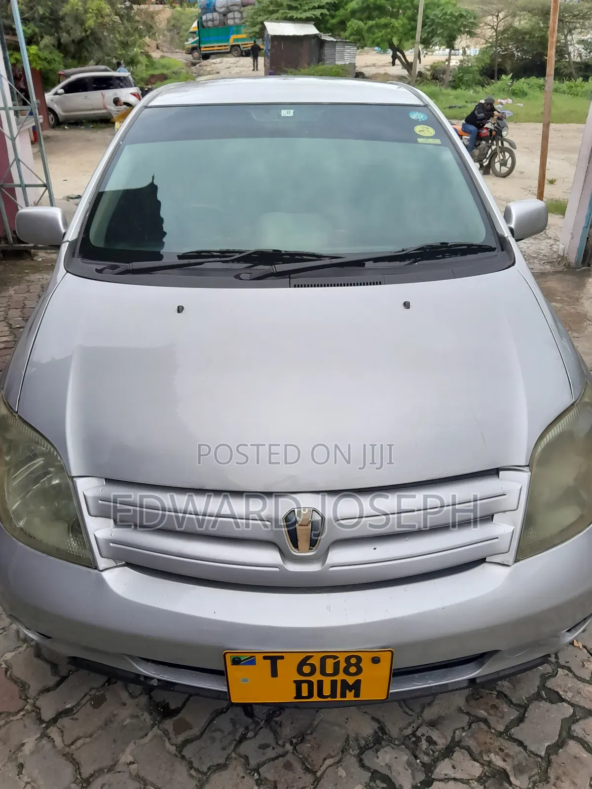 Toyota IST 2005 Silver
