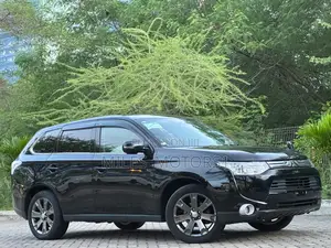 Mitsubishi Outlander 2014 Black