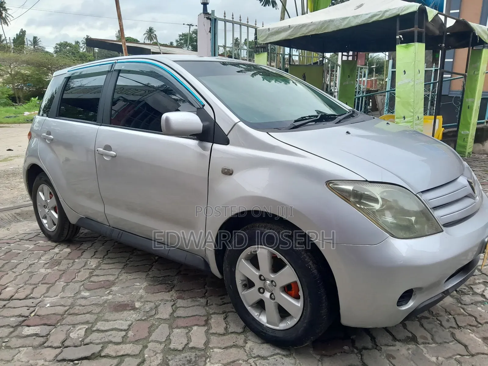 Toyota IST 2005 Silver
