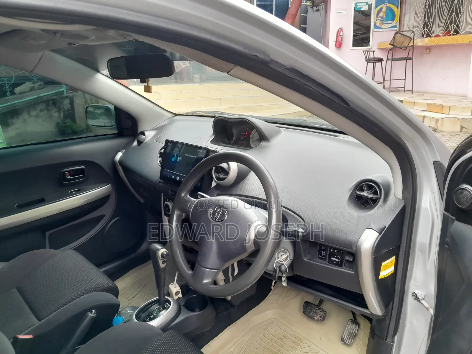 Toyota IST 2005 Silver