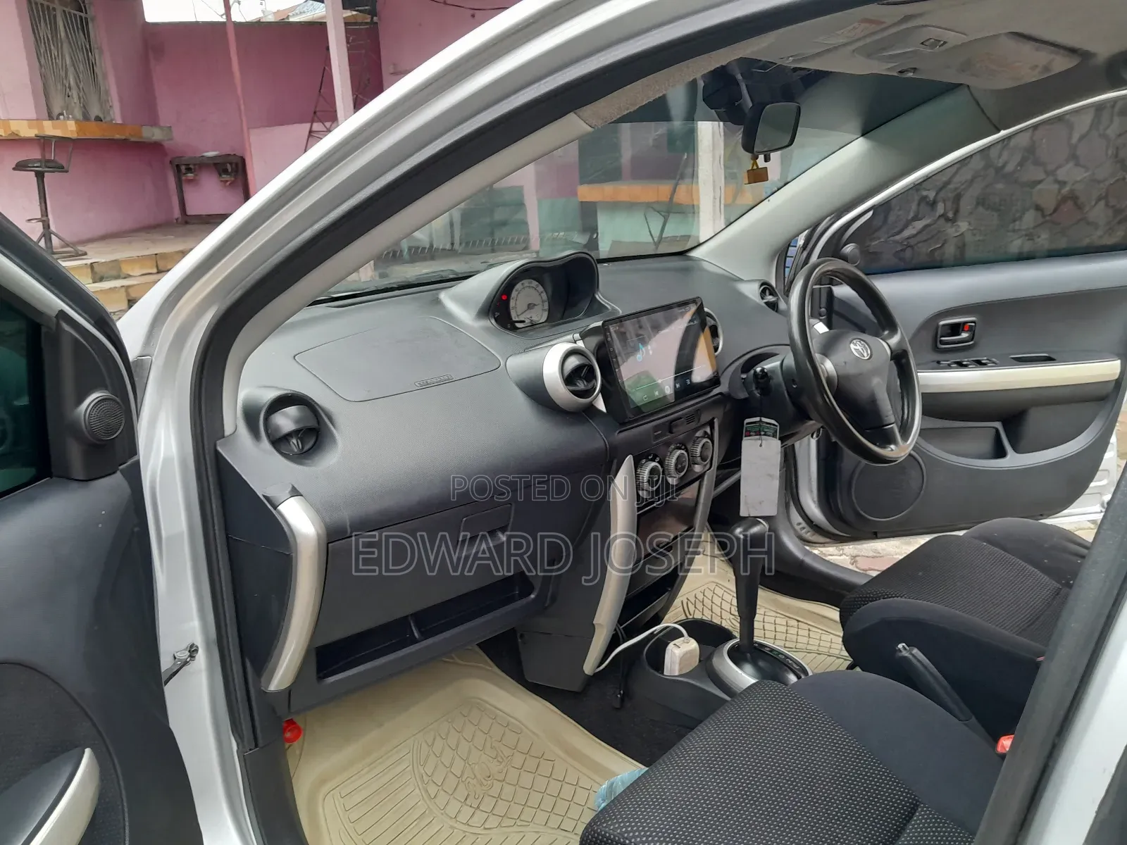 Toyota IST 2005 Silver