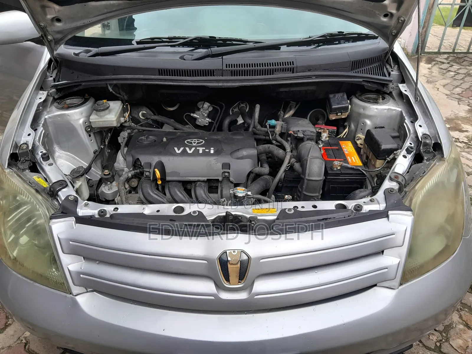 Toyota IST 2005 Silver