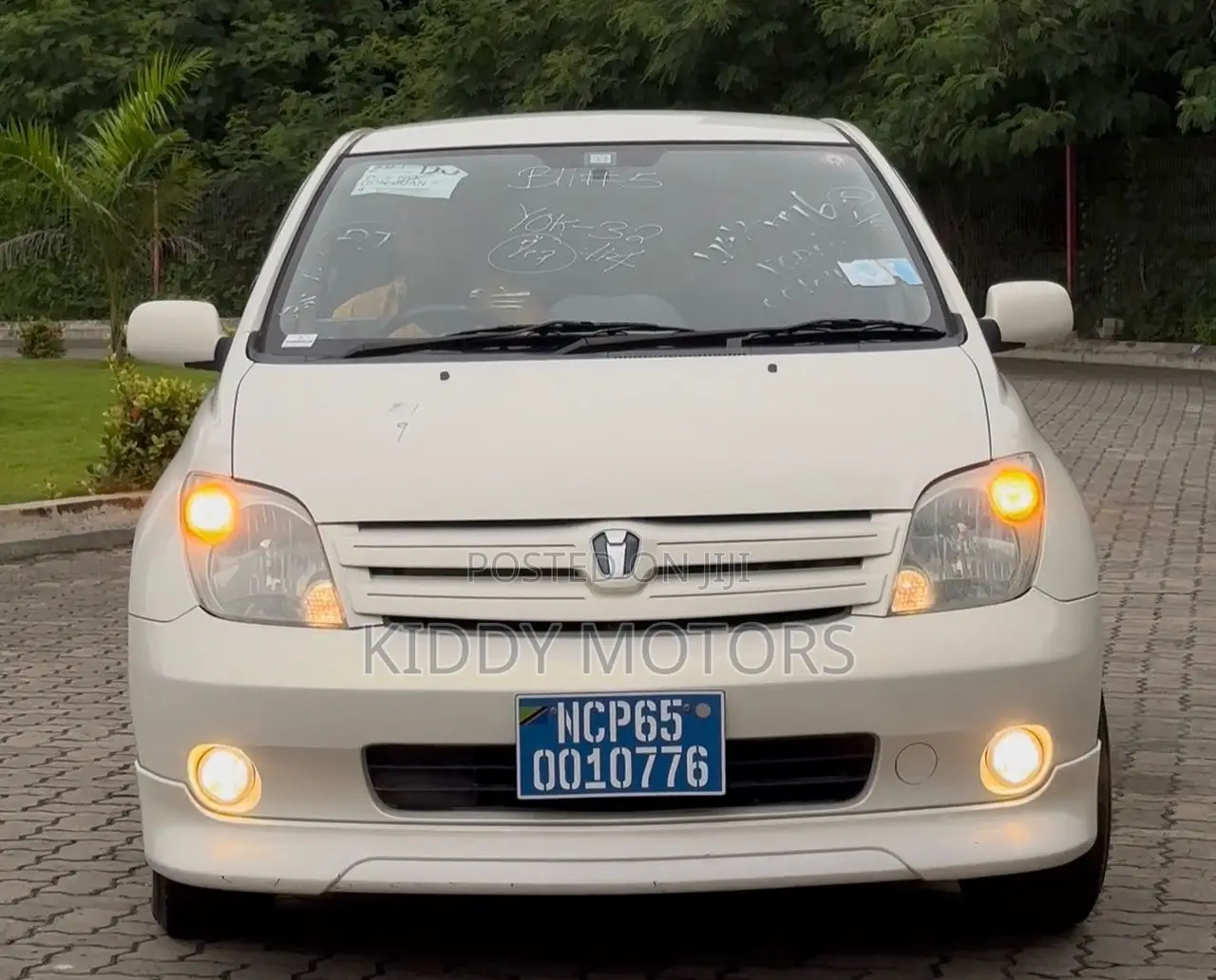 Toyota IST 2004 Pearl
