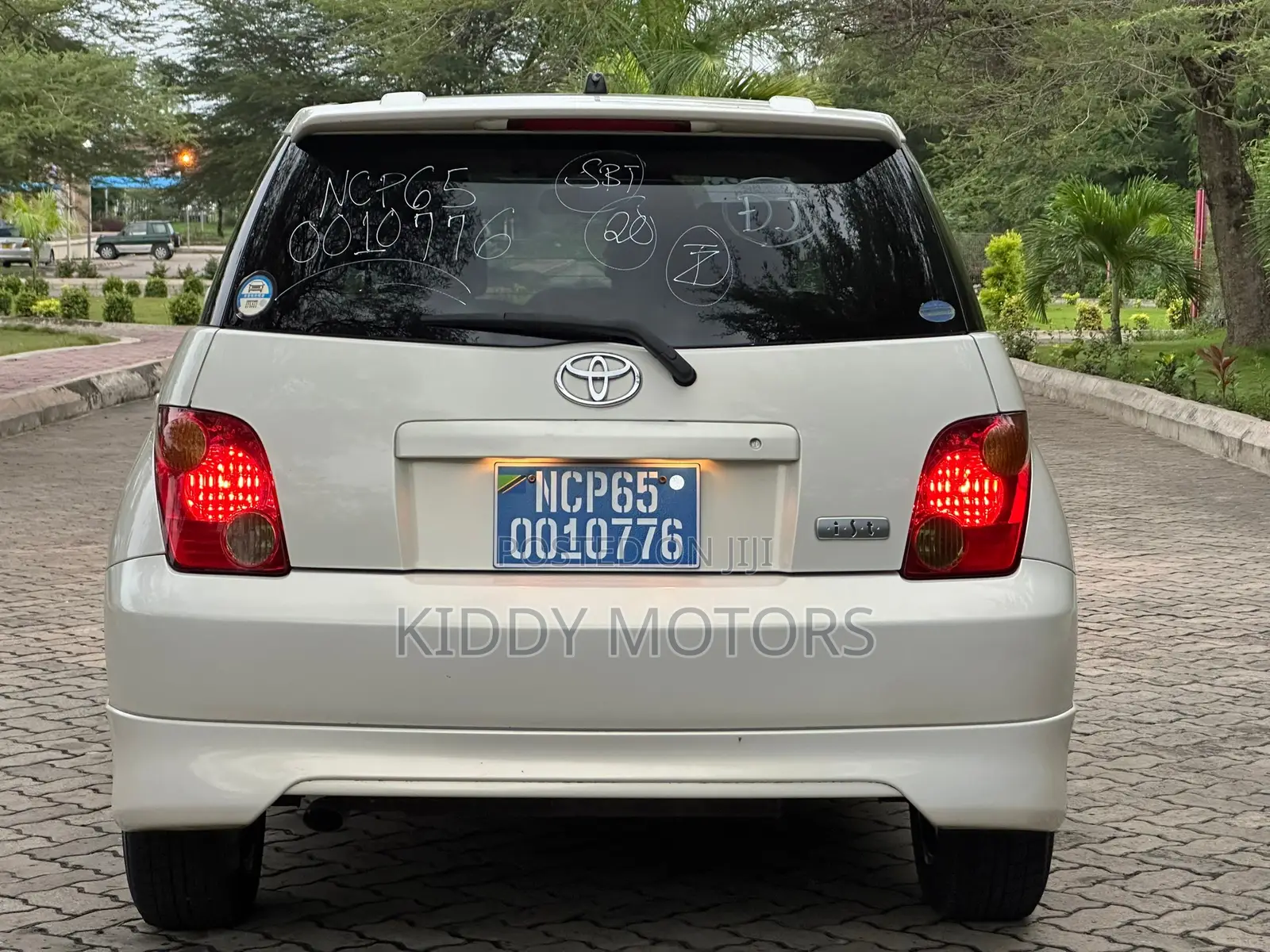 Toyota IST 2004 Pearl
