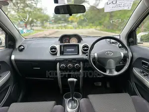 Toyota IST 2004 Pearl