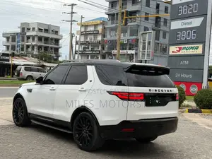 Land Rover Discovery 2018 White
