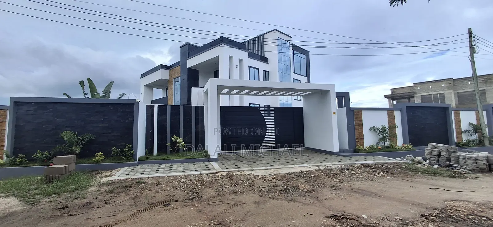 6bdrm House in Mbweni Jkt for sale