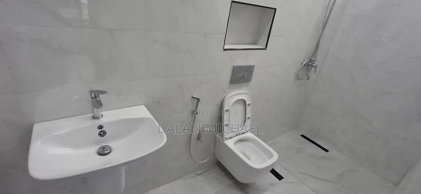 6bdrm House in Mbweni Jkt for sale