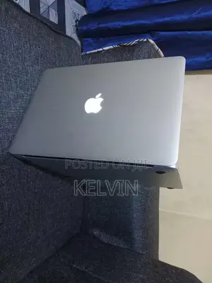 Laptop Apple MacBook 4GB Intel Core i5 HDD 128GB