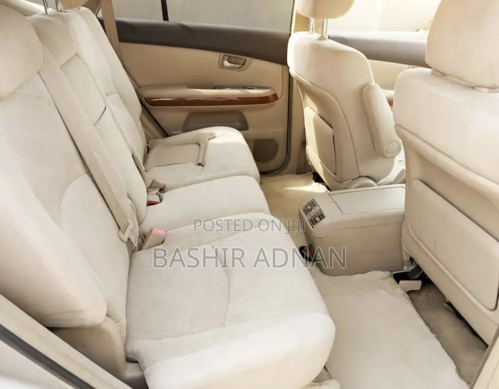 Toyota Harrier 2004 Gold