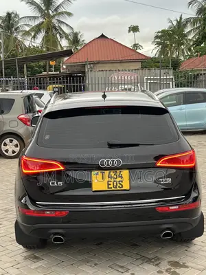 Audi Q5 2015 Black