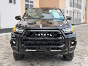 Toyota Hilux 2023 Black