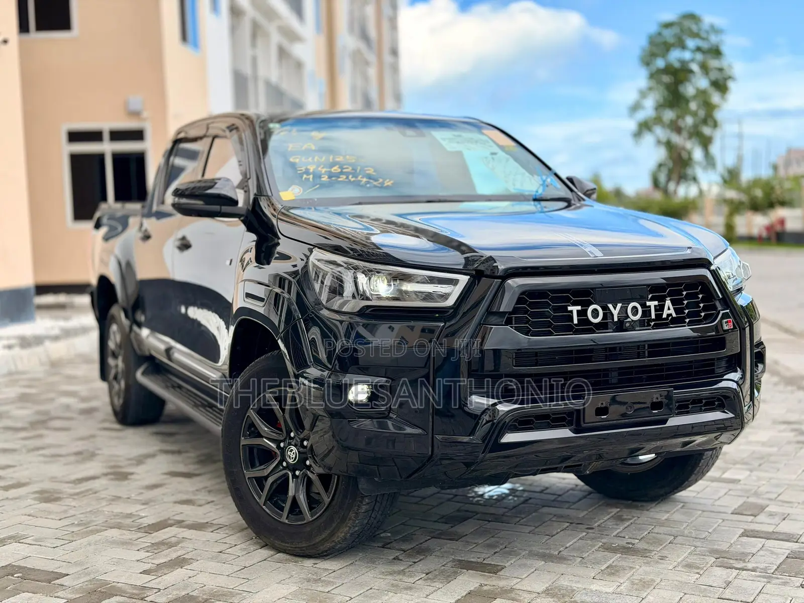 Toyota Hilux 2023 Black
