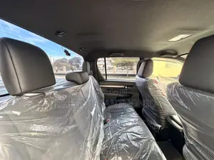 Toyota Hilux 2023 Black