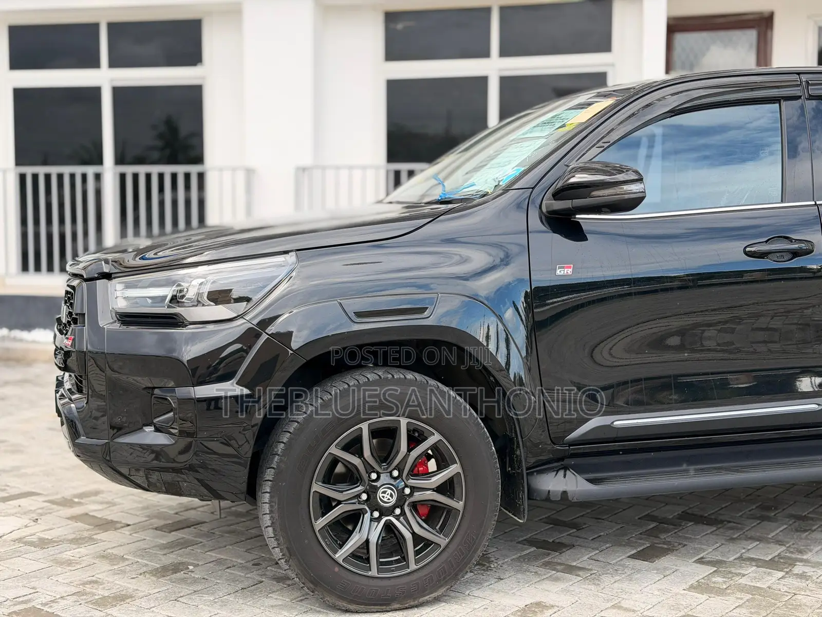 Toyota Hilux 2023 Black