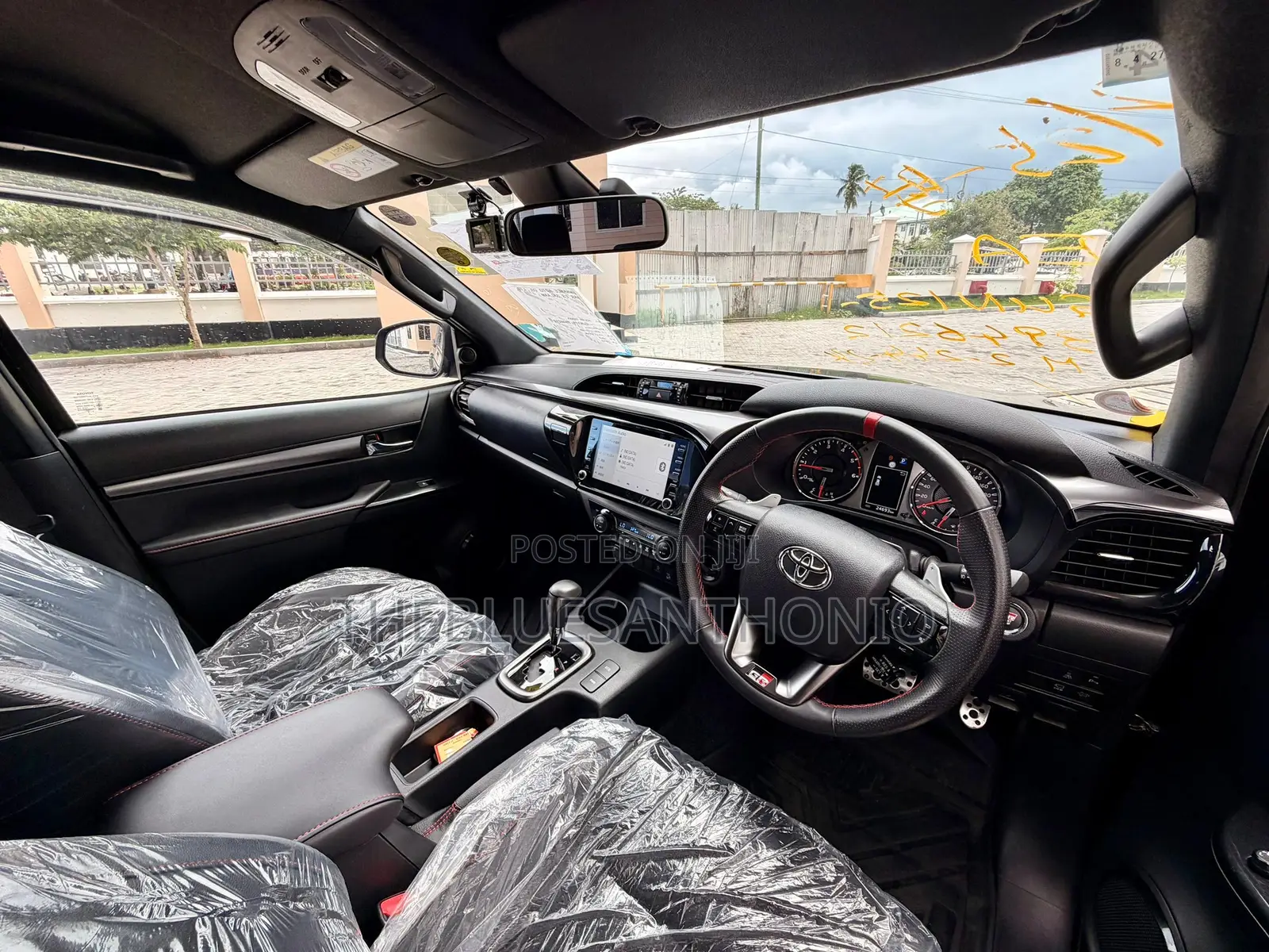 Toyota Hilux 2023 Black