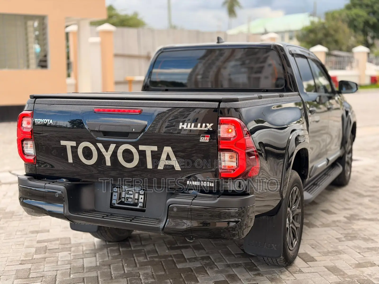 Toyota Hilux 2023 Black