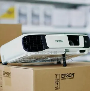 Epson Projectors S04