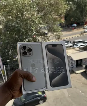 New Apple iPhone 15 Pro Max 256 GB Silver