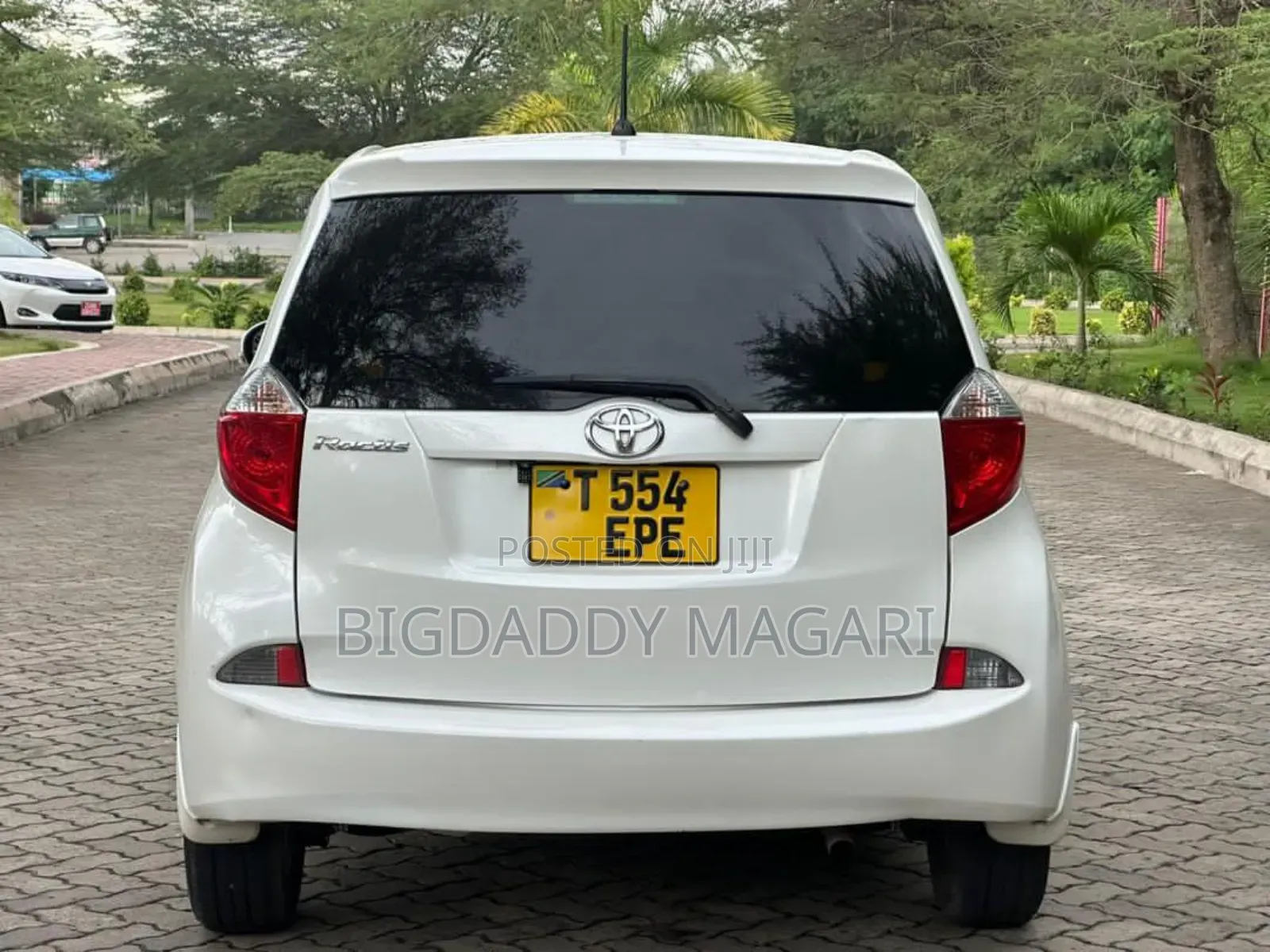 Toyota Ractis 2012 White