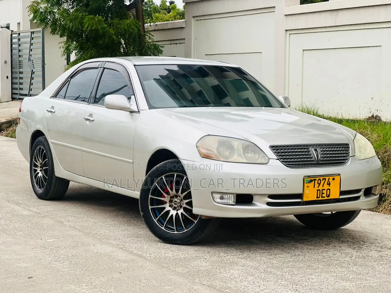 Toyota Mark II 2003 Silver